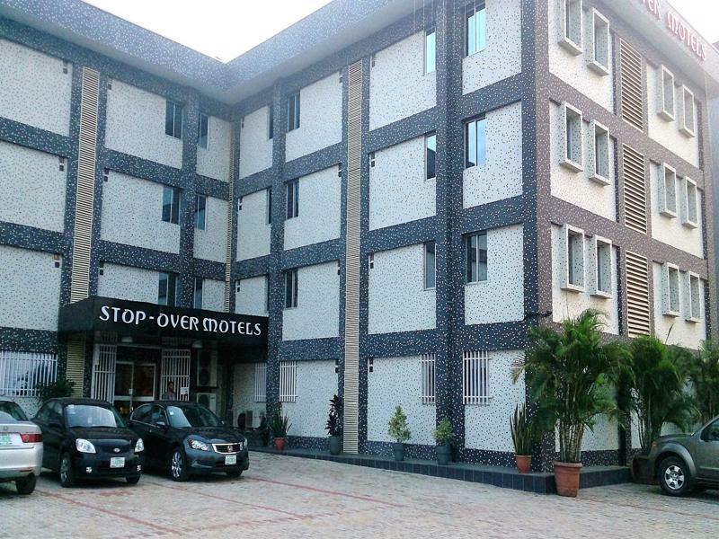Stop Over Motels Lagos Bagian luar foto